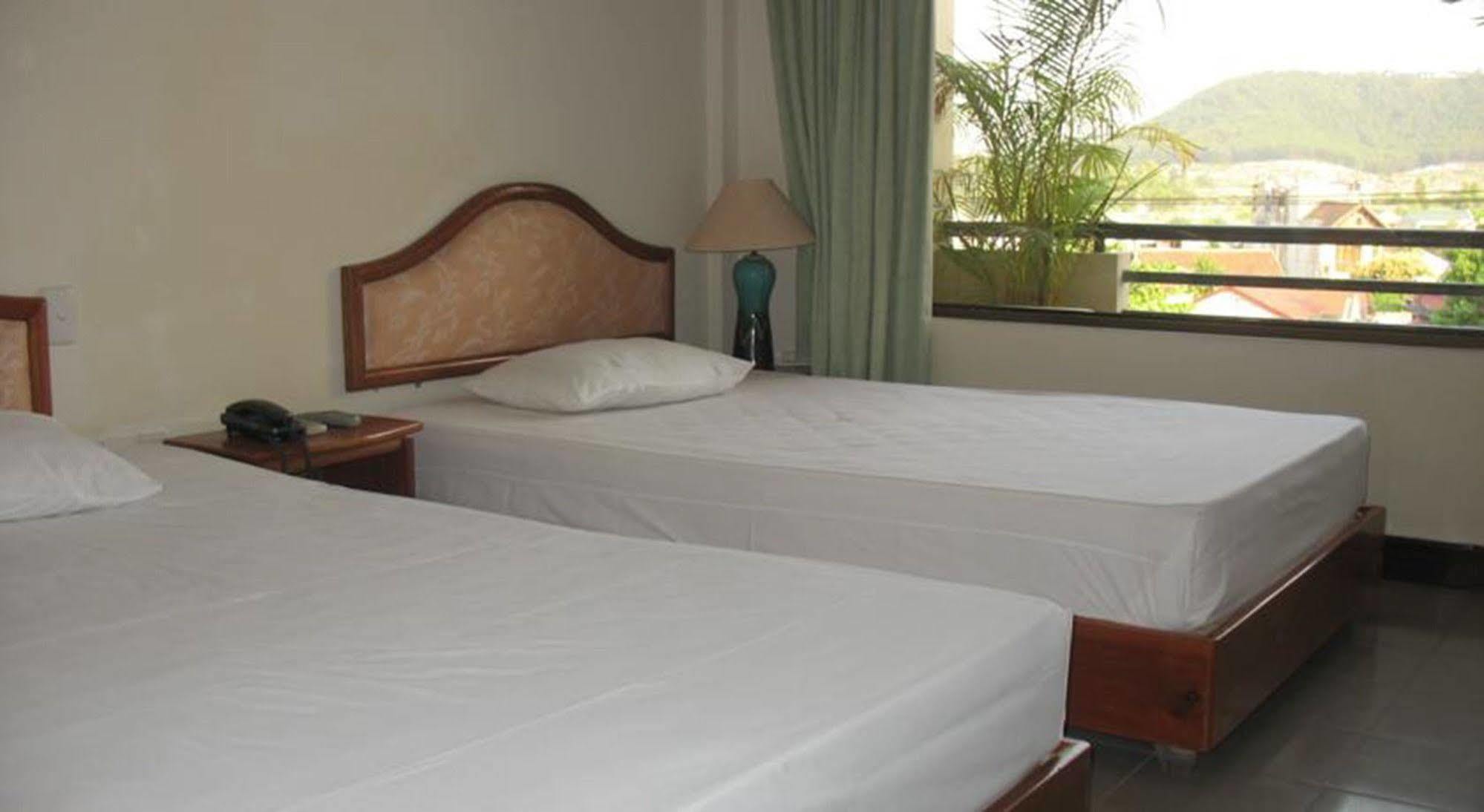 Ngu Binh Hue Hotel Kültér fotó